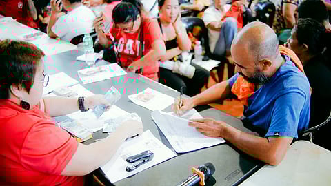 BACOLOD. The distribution of Emergency Cash Transfer (ECT) to families whose houses were damaged by Typhoon Tino in Bacolod City.