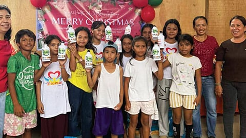 ‘Joyful Hearts’ bring Christmas cheer to children at Cebu dumpsite