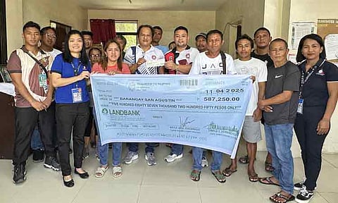 Dole-Davao bolsters fisherfolk livelihood in Davao Occidental