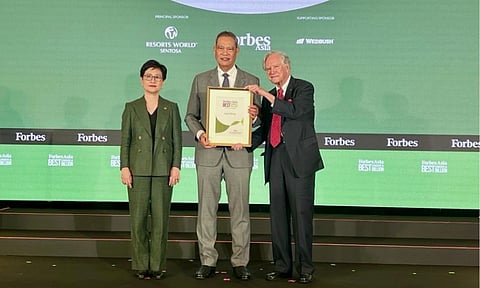 Apex Mining made the cut of Forbes Asia Best Under a Billion 2025 list. From 20,000 publicly listed companies from all over the Asia Pacific, only five Philippine companies made the 2025 roster of 200 PLCs. In photo, Luis R. Sarmiento, ASEAN Eng., president and CEO of Apex Mining, received the award from Christopher Forbes, Vice Chairman, Forbes Media and Lee Shi Ruh, President and COO.