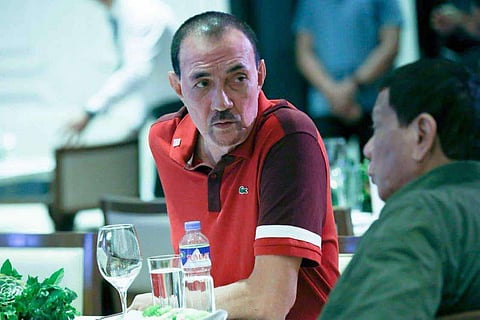 Ramon Fernandez trophy ihatag sa Finals MVP