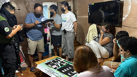 Babaye nga call center agent, laing 5 sikop sa drug bust