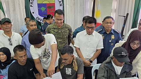 2 warring clans in Basilan end 17-year-old conflict