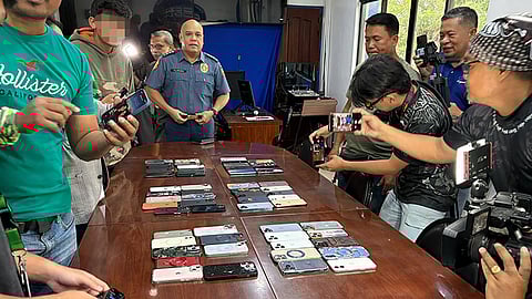 2 ka suspek tigpalit og kinawat nga iPhone, sikop