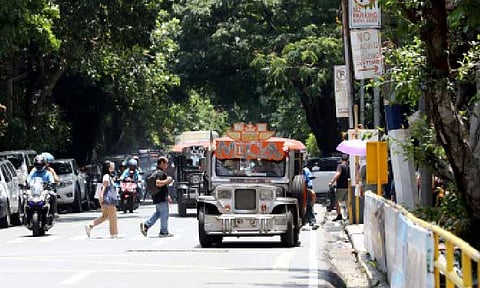 SAFE, COMFORTABLE TRAVEL. Traditional jeepneys pass along Padre Faura Street in Manila in this Aug. 12, 2025 photo. The Land Transportation Franchising and Regulatory Board on Friday (Jan. 23, 2026) said it is eyeing new policies that will prevent the renewal of franchise of dilapidated public utility vehicles. (PNA photo by Yancy Lim)