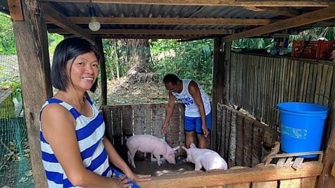 Pamilyang Rebucas nahaw-as sa kalisod pinaagi sa paningkamot, tabang sa 4Ps