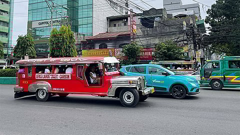 E-taxis seen on Cebu roads amid ongoing talks