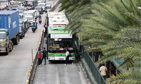 EDSA BUSWAY. Passenger buses load and unload passengers at the EDSA-Taft station of the EDSA busway in Pasay City on Feb. 6, 2025. Several public transport groups on Friday (Jan. 30, 2026) backed acting Transportation Secretary Giovanni Lopez's opposition to allowing carpooling vehicles on the EDSA Busway to maintain the smooth operation of the public transport system. (PNA photo by Yancy Lim)