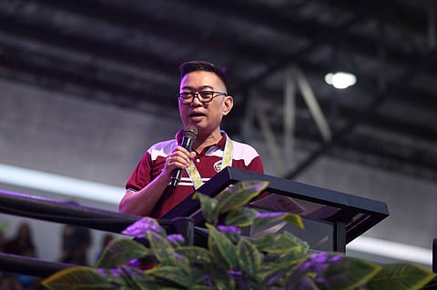 OFFICIAL MEDIA PARTNER. Department of Education–Davao Region Director Allan G. Farnazo endorses SunStar Davao anew as an official media partner for the 2026 Davraa Meet. The partnership started in the 2024 Davraa Meet held in Davao City, and through the 2025 regional games in Davao del Norte.