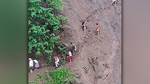 Talisay students trek a dangerous path
