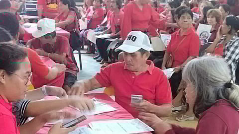 567 ka pamilya nakadawat og cash aid sa Red Cross