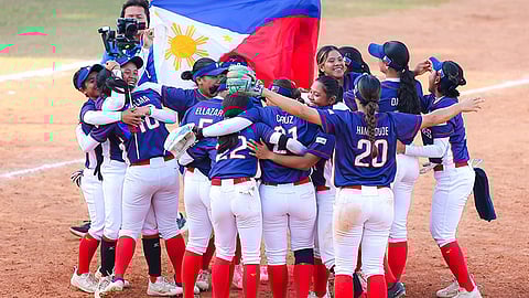 Blu girls back in worlds