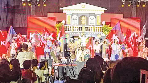 Andres Bonifacio, the musical
gidayeg, nagmalampuson