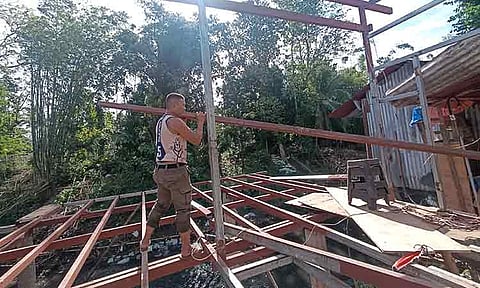 Residents of Arroyo Compound in Barangay Matina Crossing, Davao City, had already begun self-demolishing their homes before the demolition team arrived on Friday morning, February 27, 2026.