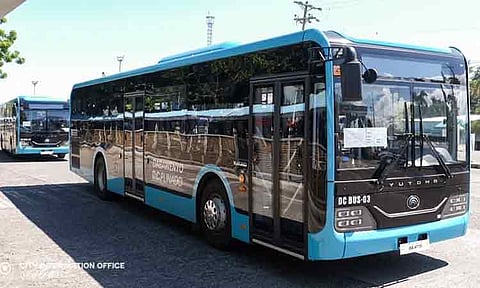 The Davao City Interim Bus Service (DIBS) will continue offering free rides to residents as oil prices rise due to the conflict in the Middle East, the city government said.