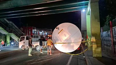 Fuel tank nibabag sa dan sa Lawaan I, Talisay City