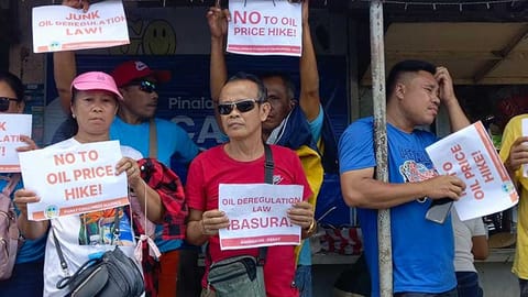 Transport groups protest oil price hikes, set March 26 strike in Panay
