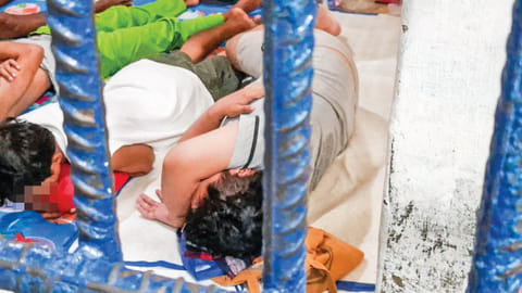 Anak mition og kutsilyo sa iyang mama, napriso