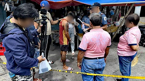 ILOILO. Operatives of Iloilo City Police Office (Icpo) arrest a high-value individual and seize P1.42 million worth of suspected shabu and a firearm during a search warrant operation in Barangay Bakhaw, Manduriao District.