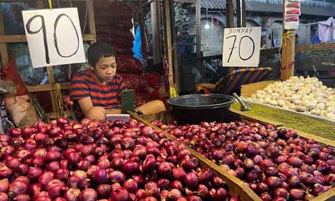 Prices of spices, vegetables, and fruits at Bankerohan Public Market have reportedly risen by up to 70 percent due to continuous increases in the country’s petroleum products, according to a price monitoring report by SunStar SuperBalita Davao on Wednesday, March 18, 2026.