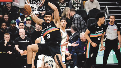 Bucks gitagak sa Spurs