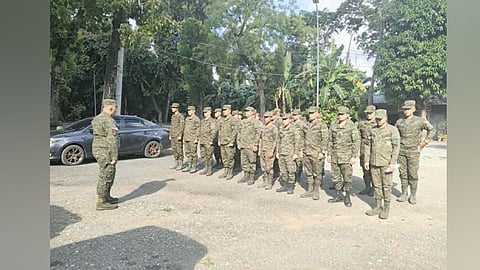 Cebu Reservists nakadawat og bag-ong combat uniform