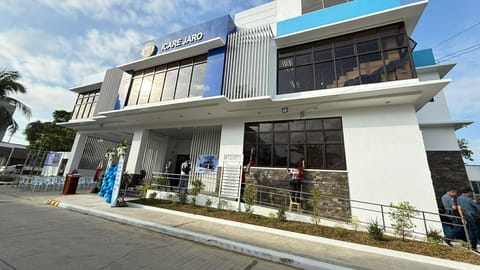 Iloilo City opens 9th Icare center in Jaro to boost emergency response