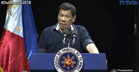SINGAPORE. President Rodrigo Duterte witnesses the signing of several investment agreements at the sidelines of the 32nd Asean Leaders Summit in Singapore. (Photo grabbed from PCOO video)