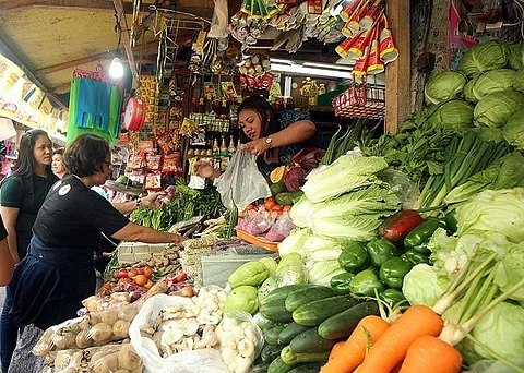 BAGUIO. With a 5.2-percent inflation rate hitting the Cordillera region, the peso's purchasing power also decreases. According to the Philippine Statistics Authority in the region, a basket of goods bought with 100 pesos in October 2012 was worth P118.5 in October this year. (Photo by Jean Nicole Cortes)