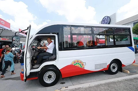 LTFRB Regional Director Ahmed Quizon flashes the thumb up sign during yesterday's launching of the Modern PUV Caravan held at SM City Pampanga. The event is in partnership with DOTr, LTO, DBP, Transport Cooperatives and STSI Supermalls. (Chris Navarro)