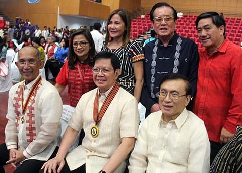 BAGUIO. Senator Panfilo Lacson Jr. poses for posterity with Baguio City Mayor Benjamin Magalong, Congressman Marquez Go, Councilor Mylen Yaranon and Popo Cosalan with former mayor and congressman Bernardo Vergara and Arlene Magalong during the 110th Founding Anniversary of Baguio. (Jonathan Llanes)