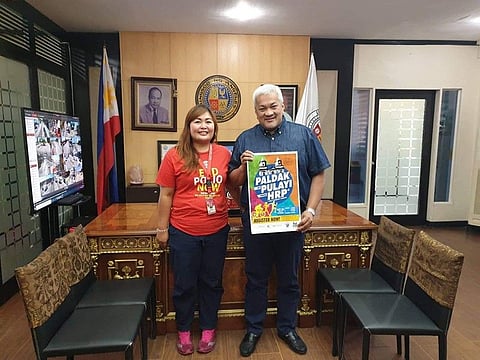 PAMPANGA. Angeles City Mayor Carmelo Lazatin Jr. vows to support the fund-raising activity for the restoration of the Holy Rosary Church, which was destroyed by a powerful earthquake last April. With the mayor is Saliro Bondoc, former president of the Rotary Club of Skytown, one of the sponsors of the running and cycling event dubbed "Paldak at Pulayi Para sa HRP." (Contributed photo)