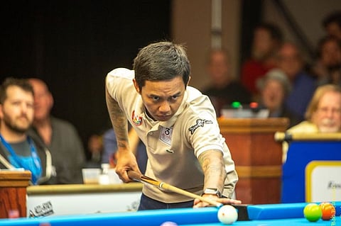USA. Davao City pool master Lee Vann Corteza aims for a shot during the 9-ball finals match against World No. 2 Joshua Filler of Germany in the 22nd Annual Derby City Classic 9-Ball Finals on February 2 at the Caesars Southern Indiana Casino and Hotel in Southern Indiana, USA. (Bob Beaulieu)