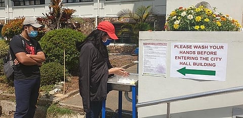 Health expert: Practice handwashing