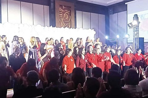 EMPOWERING WOMEN. Members of Zonta Club of Cebu II join the Vagina Monologues cast in performing One Billion Rising Campaign's official song "Break the Chain." (Contributed Photo)