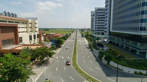 GLOBAL CITY. Envisioned as the next Bonifacio Global City, Clark Global City is expected to have a major shopping mall, a five-star hotel, a university, dormitories and more office buildings within 10 years. (BCDA)