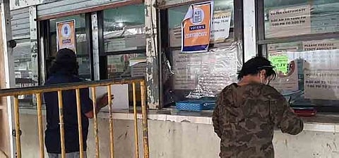 Voters' registration at Comelec-Bacolod Office.