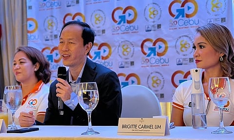 LAUNCHING. Cebu Chamber of Commerce and Industry president Charles Kenneth Co, second from left, and Brigitte Carmel Lim, Cebu Business Month (CBM) 2022 overall chairperson, right, lead the media launch of the CBM 2022 at the Marco Polo Plaza Hotel Cebu, Friday, May 13, 2022. / ZOOMINGLIFE.COM