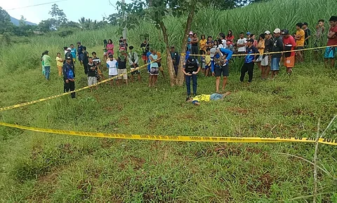 NEGROS. Five armed men, who introduced themselves as members of the New People's Army, kill another civilian in Calatrava town, Negros Occidental. (Calatrava Town Police photo)