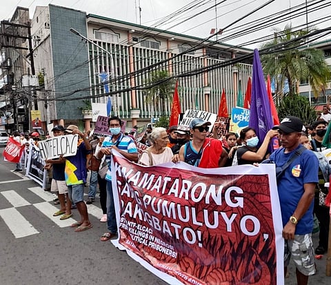 NEGROS. Members of the militant groups call for an end to human rights violations in Negros Island on the occasion of International Human Rights Day on Saturday, December 10. (Contributed photo)