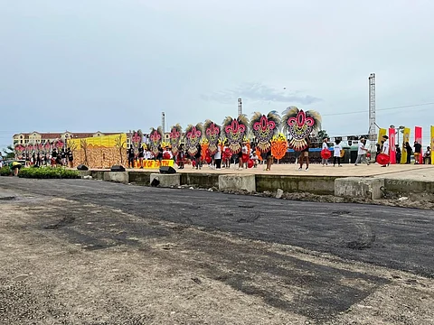 CEBU. Preparations at the South Road Properties are still ongoing Saturday, January 14, 2023, one day before the come-back of the Sinulog Grand Parade on Sunday, January 15. (Photo by Ivan Rey Tan)