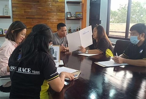 The Social Security System is targetting to collect P18.2 million worth of past-due contributions from 52 delinquent employers in Negros Occidental this month. (SSS photo)