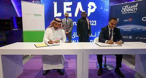 Schneider Electric, Obeikan in Strategic Partnership to Promote Electrification