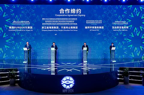 DP World Partners with Zhejiang Seaport Group, to Promote Construction of Green Ports