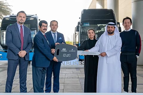 Hyundai UAE Delivers Hydrogen Buses to "Abu Dhabi Mobility"