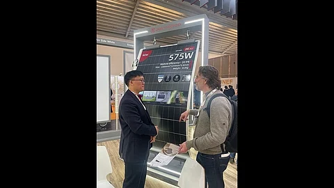 Jolywood's latest flexible PV module.