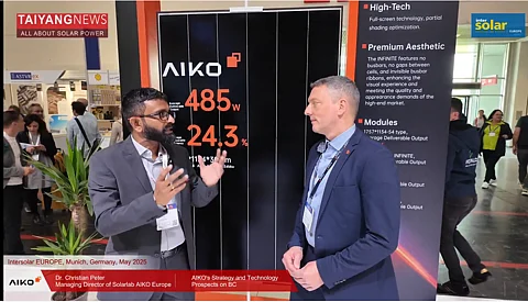 AIKO’s latest ABC modules combine higher efficiency with intelligent monitoring, showcased live at Intersolar Europe 2025. (Photo Credit: TaiyangNews)
