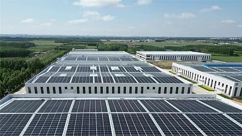LONGi commissions Hi ROOF S project