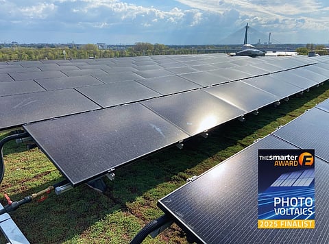 Sunmaxx showcased its PX-1 PVT (Photovoltaic-Thermal) module, which was selected as a finalist under the Photovoltaics category of The smarter E AWARD 2025. (Photo Credit: Sunmaxx)