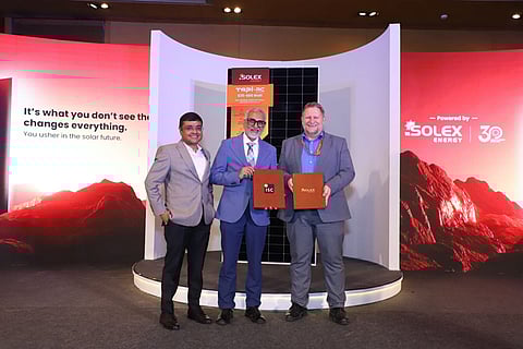 ISC Konstanz and Solex Energy formalized their cooperation at REI 2025, aiming to advance ZEBRAplus back contact solar cell technology in India. (Photo Credit: ISC Konstanz)